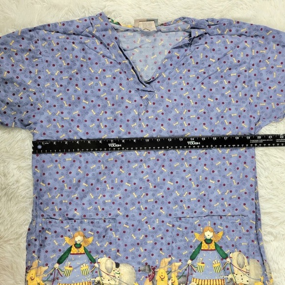 Scrub Top Size M Dog Angel Print V-Neck Short Sleeve Blue - Picture 4 of 5